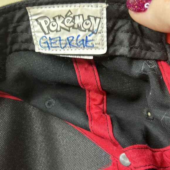 SNAP BACK FLAT BILL BLACK BALL CAP POKÉMON PIKACHU Youth One Size Fits Most - Picture 3 of 4